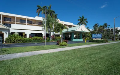 Boca Plaza by Lowkl