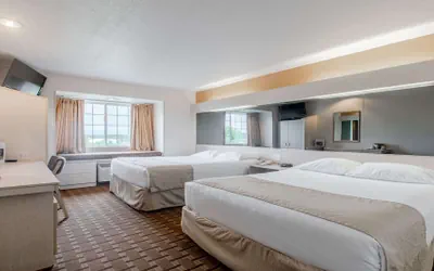 Photo 5 - SureStay Hotel by Best Western Christiansburg Blacksburg