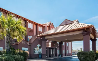 Photo 2 - Econo Lodge Inn & Suites Natchitoches