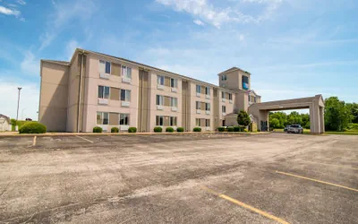 Photo 2 - OYO Hotel Markle IN I-69