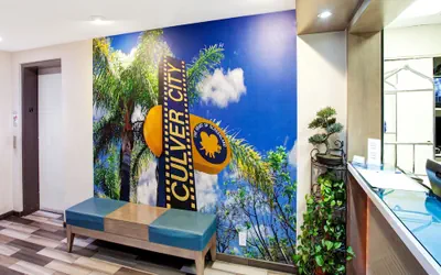 Photo 4 - Travelodge by Wyndham Culver City
