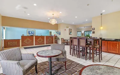 Photo 2 - Best Western Clearlake Plaza