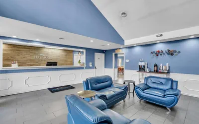 Photo 4 - Baymont by Wyndham Warner Robins