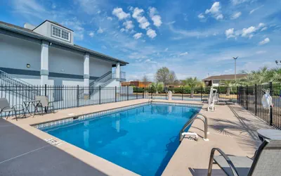 Photo 2 - Baymont by Wyndham Warner Robins