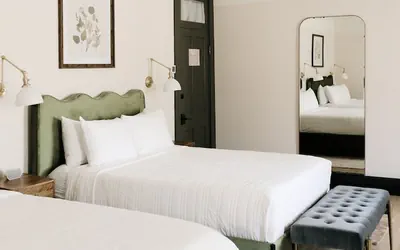 Photo 3 - The Rochester Hotel