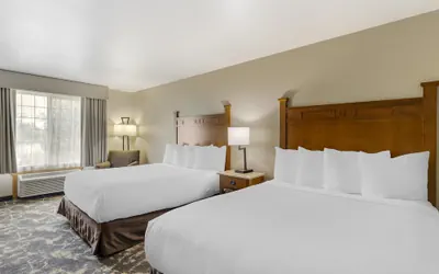 Photo 2 - Best Western Plus Riverfront Hotel & Suites