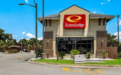 Photo 2 - Econo Lodge Garden City - Savannah