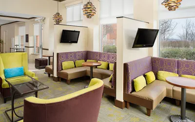 Photo 3 - Hilton Garden Inn Hartford North/Bradley Int'l Airport