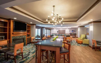 Photo 4 - Hampton Inn Waldorf