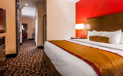 Photo 5 - Best Western Plus Brandywine Inn & Suites