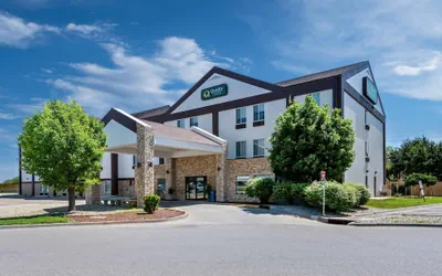 Photo 2 - Quality Inn & Suites Manhattan
