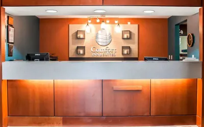 Photo 3 - Comfort Inn & Suites Hamburg - Buffalo South
