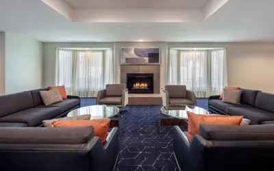 Photo 3 - Courtyard by Marriott Cincinnati Airport