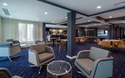 Photo 5 - Courtyard by Marriott Cincinnati Airport