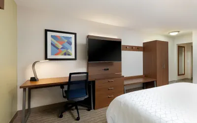 Photo 3 - Holiday Inn Express Alpharetta - Roswell by IHG