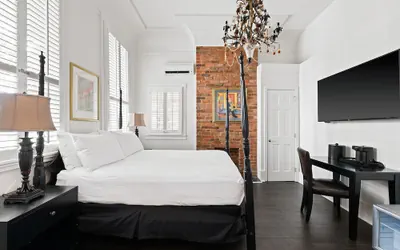 Photo 4 - The Carriage House on St. Charles