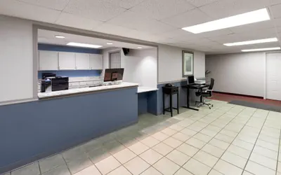 Photo 3 - Days Inn by Wyndham Mountain Home