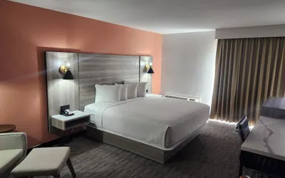 Photo 4 - The Grand Inn