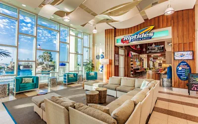 Photo 3 - Holiday Inn Resort Pensacola Beach by IHG