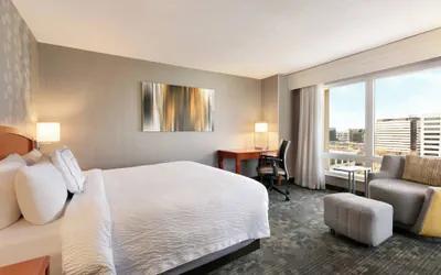 Photo 2 - Courtyard by Marriott Tysons McLean