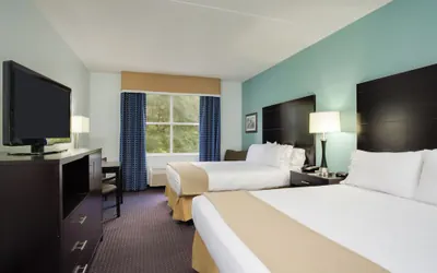 Photo 3 - Holiday Inn Express Suites Plant City by IHG