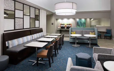 Photo 3 - Hampton Inn & Suites by Hilton Miami-Doral/Dolphin Mall