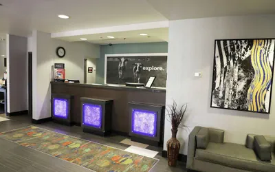 Photo 4 - Hampton Inn Muskogee