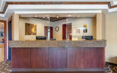 Photo 5 - Comfort Inn & Suites Lincoln City