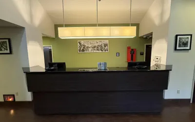 Photo 3 - SureStay by Best Western Roseburg