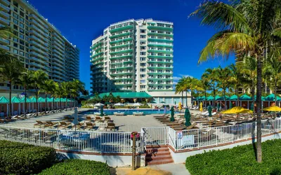 Sea View Hotel, Bal Harbour, On The Ocean