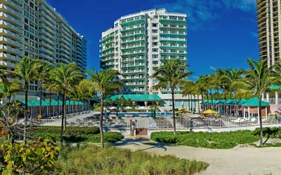 Photo 2 - Sea View Hotel, Bal Harbour, On The Ocean