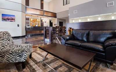 Photo 4 - Best Western Inn & Suites - Lake Charles