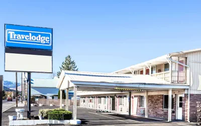 Photo 2 - Travelodge by Wyndham La Grande