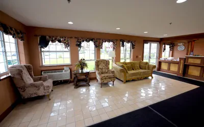 Photo 4 - Crown Choice Inn & Suites Lakeview & Waterpark