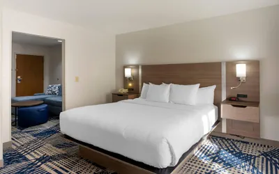 Photo 2 - Comfort Inn & Suites Hot Springs Midtown