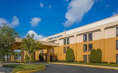 Photo 2 - Comfort Inn & Suites Mt. Holly - Westampton