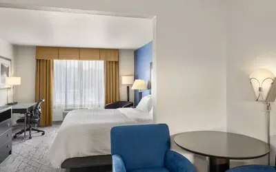 Photo 5 - Holiday Inn Express & Suites New Buffalo by IHG