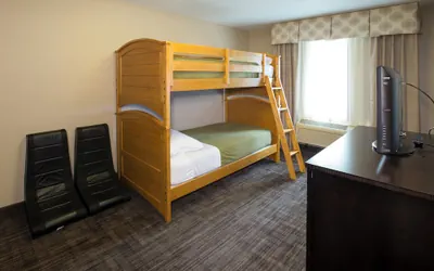 Photo 5 - Holiday Inn Express & Suites St Joseph by IHG