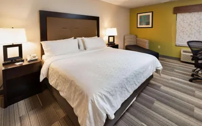 Photo 4 - Country Inn & Suites by Radisson, South Haven, MI