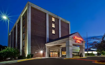 Photo 2 - Hampton Inn College Park
