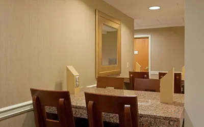 Photo 3 - La Quinta Inn & Suites by Wyndham Boston Somerville