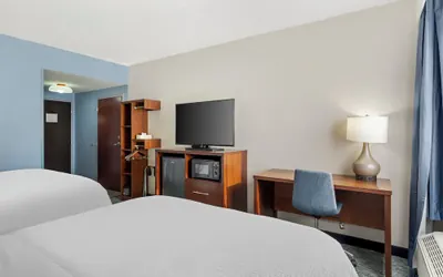 Photo 5 - Garner Hotel Warren Northwest by IHG