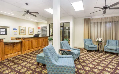 Photo 3 - Super 8 by Wyndham Valdosta Mall