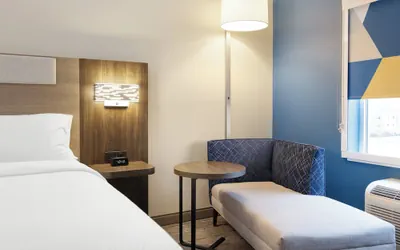 Photo 4 - Holiday Inn Express Vancouver North - Salmon Creek by IHG