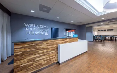 Photo 4 - Hampton Inn St. Robert/Ft. Leonard Wood