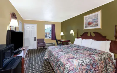 Photo 5 - Days Inn by Wyndham Lenoir City