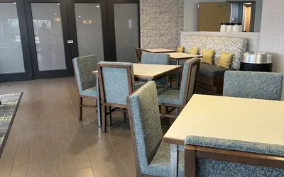 Photo 3 - Hampton Inn Lincoln - South/Heritage Park