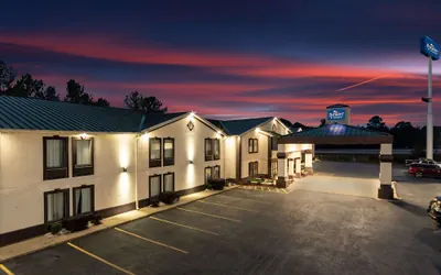 Photo 2 - Baymont by Wyndham Caddo Valley/Arkadelphia