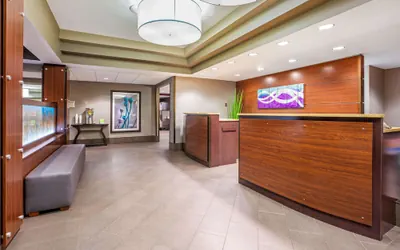 Photo 3 - La Quinta Inn & Suites by Wyndham Meridian / Boise West