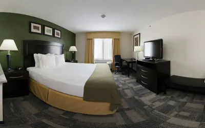Photo 4 - Holiday Inn Express & Suites Pekin (Peoria Area) by IHG